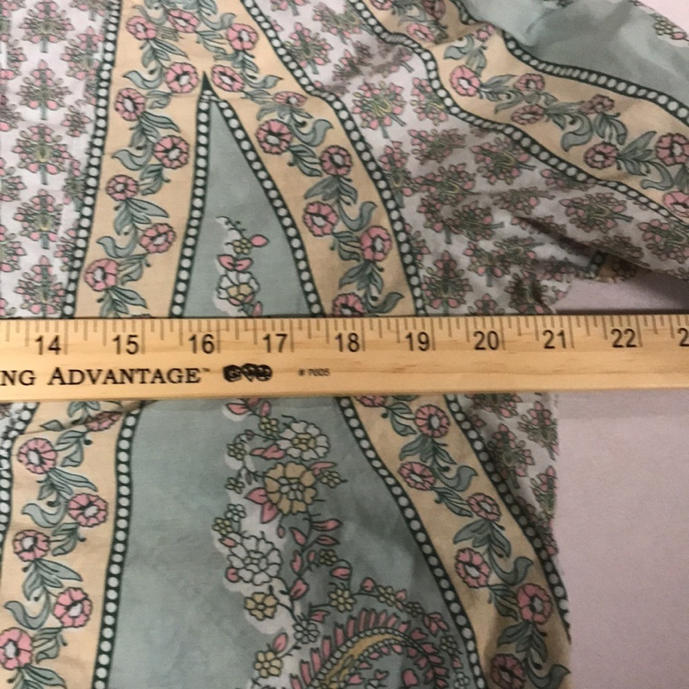 Soft Surroundings Paisley Print Tabitha Tunic blouse Womens Sz L Green Floral - Picture 4 of 8